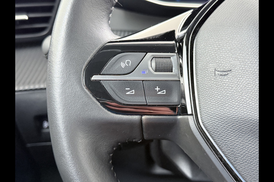 Peugeot e-2008 EV Allure Pack 50kWh SOH 89% Navi* Ecc 360°Camera Apple Carplay Android Auto Cruise Control Lmv 17" Led Keyless Privacy Glas Rijstrooksensor 1e Eigenaar Origineel Nederlandse Auto