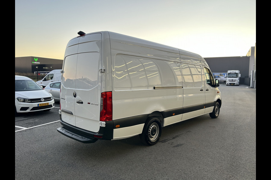 Mercedes-Benz Sprinter 317 CDI L3 H2 MBUX / 360 Camera / Geveerde stoel / Navigatie / Cruise control / Airco / 270 Graden achterdeuren