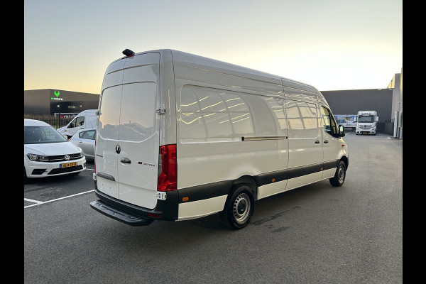 Mercedes-Benz Sprinter 317 CDI L3 H2 MBUX / 360 Camera / Geveerde stoel / Navigatie / Cruise control / Airco / 270 Graden achterdeuren