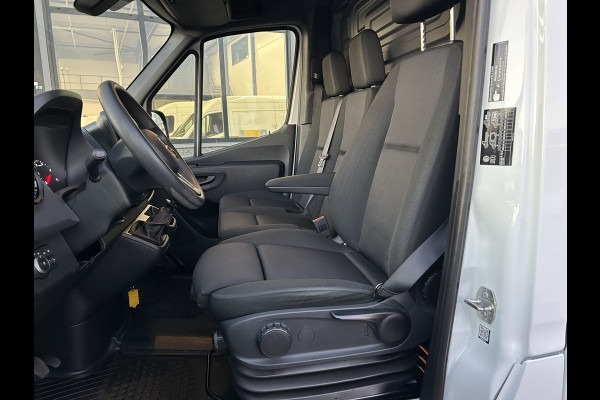 Mercedes-Benz Sprinter 317 CDI L3 H2 MBUX / 360 Camera / Geveerde stoel / Navigatie / Cruise control / Airco / 270 Graden achterdeuren