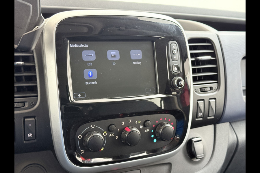 Opel Vivaro 1.6CDTI 126PK L2H1 DC Dubbele Cabine 5-Persoons Navi Camera Airco Trekhaak Cruise Control Pdc Sport EcoFlex Betonplex Vloer Wandbetimmering Schuifdeur Euro 6 1e Eigenaar Origineel Nederlandse Auto