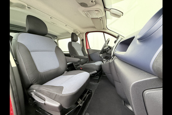 Opel Vivaro 1.6CDTI 126PK L2H1 DC Dubbele Cabine 5-Persoons Navi Camera Airco Trekhaak Cruise Control Pdc Sport EcoFlex Betonplex Vloer Wandbetimmering Schuifdeur Euro 6 1e Eigenaar Origineel Nederlandse Auto