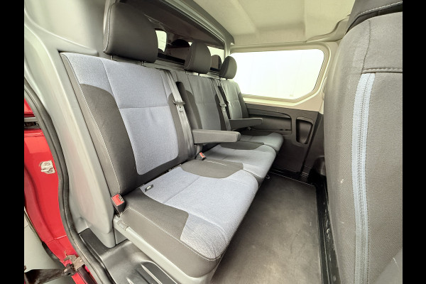 Opel Vivaro 1.6CDTI 126PK L2H1 DC Dubbele Cabine 5-Persoons Navi Camera Airco Trekhaak Cruise Control Pdc Sport EcoFlex Betonplex Vloer Wandbetimmering Schuifdeur Euro 6 1e Eigenaar Origineel Nederlandse Auto