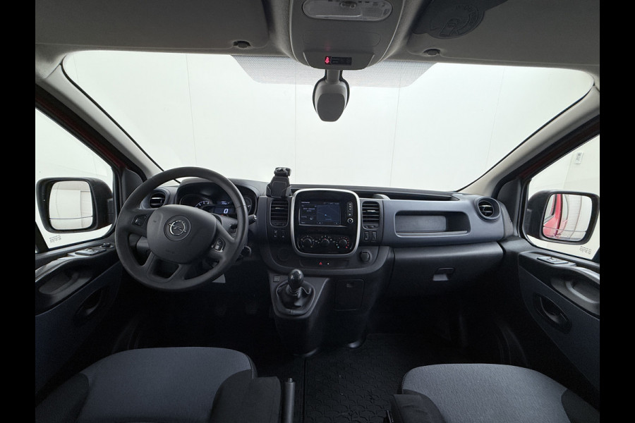 Opel Vivaro 1.6CDTI 126PK L2H1 DC Dubbele Cabine 5-Persoons Navi Camera Airco Trekhaak Cruise Control Pdc Sport EcoFlex Betonplex Vloer Wandbetimmering Schuifdeur Euro 6 1e Eigenaar Origineel Nederlandse Auto