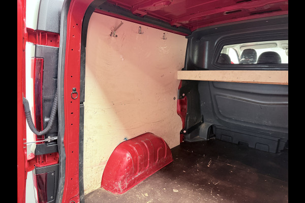 Opel Vivaro 1.6CDTI 126PK L2H1 DC Dubbele Cabine 5-Persoons Navi Camera Airco Trekhaak Cruise Control Pdc Sport EcoFlex Betonplex Vloer Wandbetimmering Schuifdeur Euro 6 1e Eigenaar Origineel Nederlandse Auto
