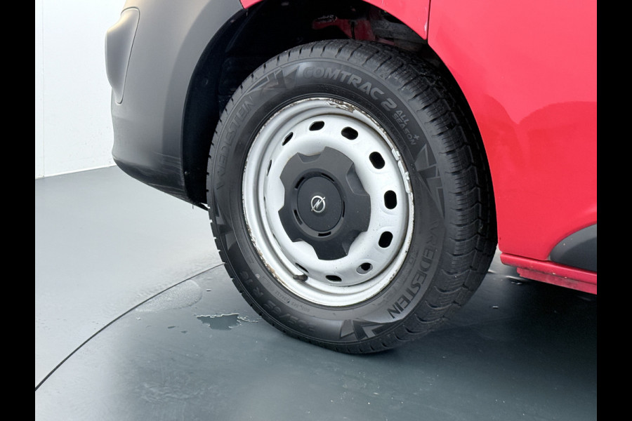 Opel Vivaro 1.6CDTI 126PK L2H1 DC Dubbele Cabine 5-Persoons Navi Camera Airco Trekhaak Cruise Control Pdc Sport EcoFlex Betonplex Vloer Wandbetimmering Schuifdeur Euro 6 1e Eigenaar Origineel Nederlandse Auto