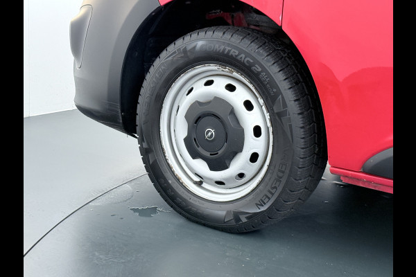 Opel Vivaro 1.6CDTI 126PK L2H1 DC Dubbele Cabine 5-Persoons Navi Camera Airco Trekhaak Cruise Control Pdc Sport EcoFlex Betonplex Vloer Wandbetimmering Schuifdeur Euro 6 1e Eigenaar Origineel Nederlandse Auto