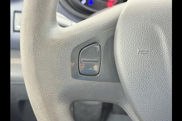 Opel Vivaro 1.6CDTI 126PK L2H1 DC Dubbele Cabine 5-Persoons Navi Camera Airco Trekhaak Cruise Control Pdc Sport EcoFlex Betonplex Vloer Wandbetimmering Schuifdeur Euro 6 1e Eigenaar Origineel Nederlandse Auto