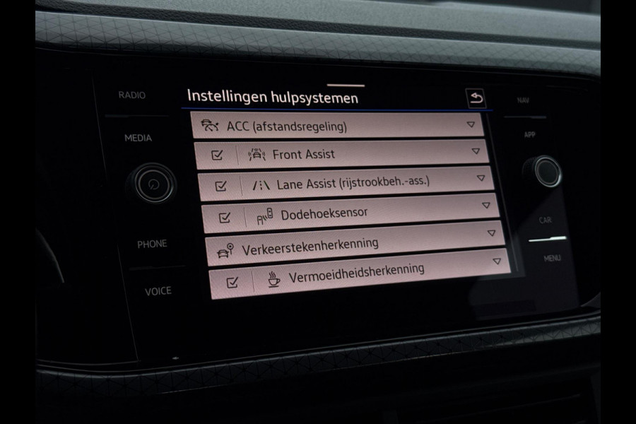 Volkswagen T-Cross 1.0 TSI R-line CarPlay Camera