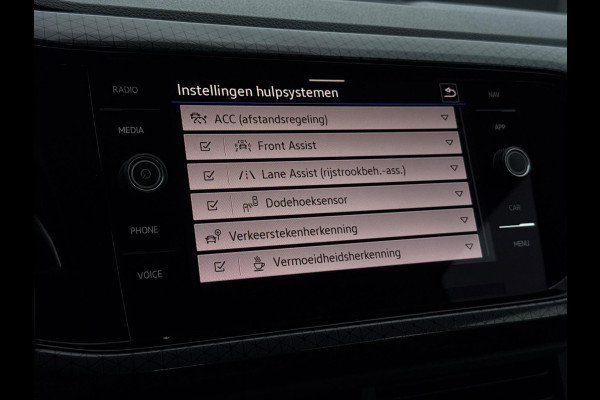 Volkswagen T-Cross 1.0 TSI R-line CarPlay Camera