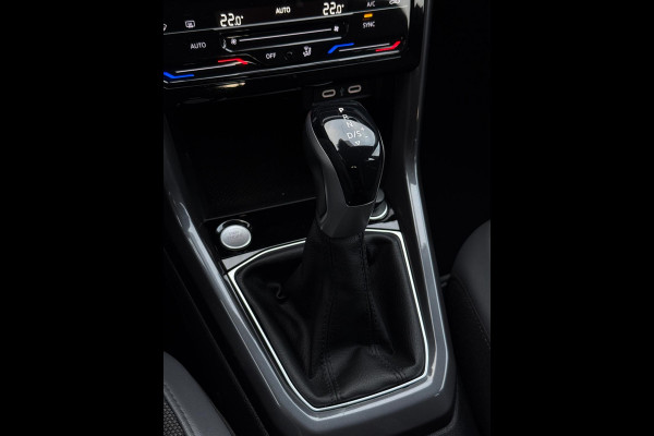 Volkswagen T-Cross 1.0 TSI R-line CarPlay Camera