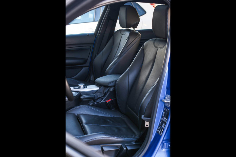 BMW 1-serie M140i xDrive LCI2 *Schuifdak*H/K*Navi Pro*1e eigenaar*