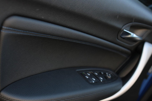 BMW 1-serie M140i xDrive LCI2 *Schuifdak*H/K*Navi Pro*1e eigenaar*