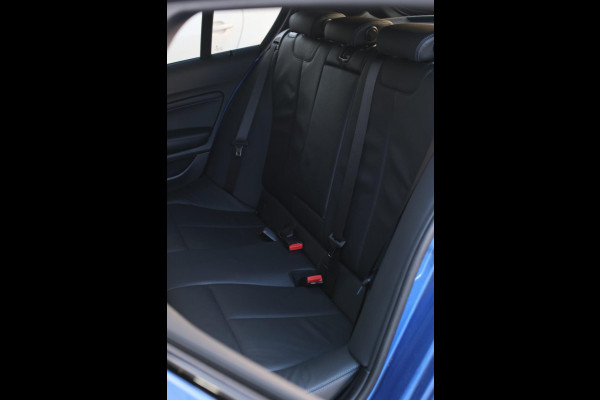 BMW 1-serie M140i xDrive LCI2 *Schuifdak*H/K*Navi Pro*1e eigenaar*