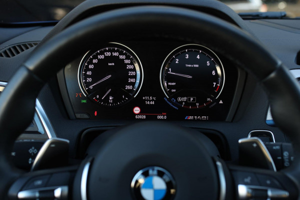 BMW 1-serie M140i xDrive LCI2 *Schuifdak*H/K*Navi Pro*1e eigenaar*
