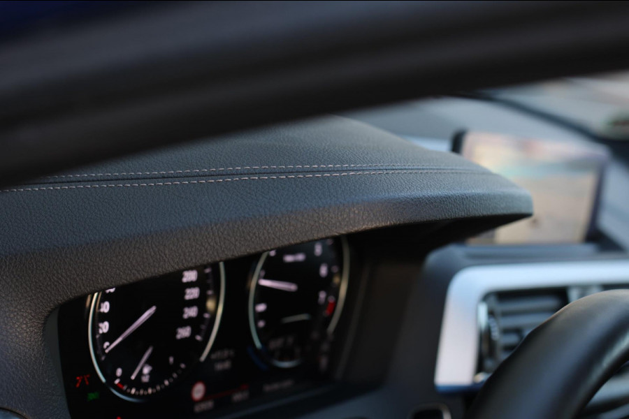 BMW 1-serie M140i xDrive LCI2 *Schuifdak*H/K*Navi Pro*1e eigenaar*