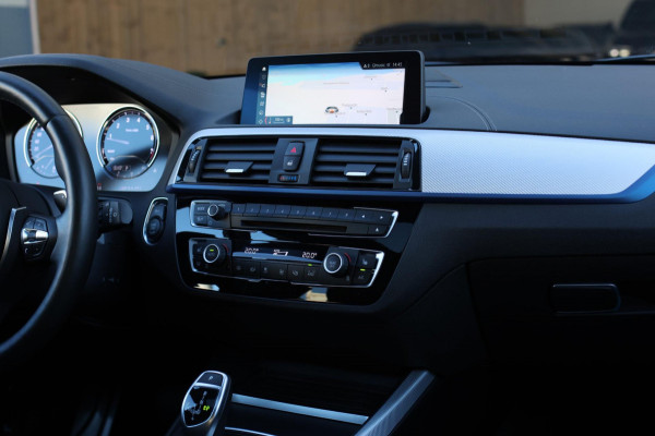BMW 1-serie M140i xDrive LCI2 *Schuifdak*H/K*Navi Pro*1e eigenaar*