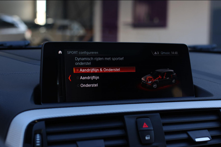 BMW 1-serie M140i xDrive LCI2 *Schuifdak*H/K*Navi Pro*1e eigenaar*