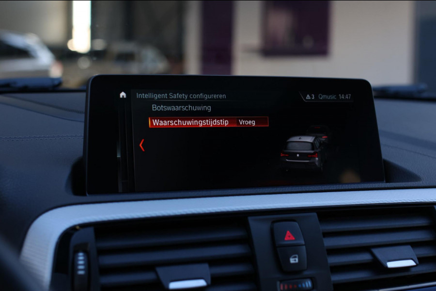 BMW 1-serie M140i xDrive LCI2 *Schuifdak*H/K*Navi Pro*1e eigenaar*