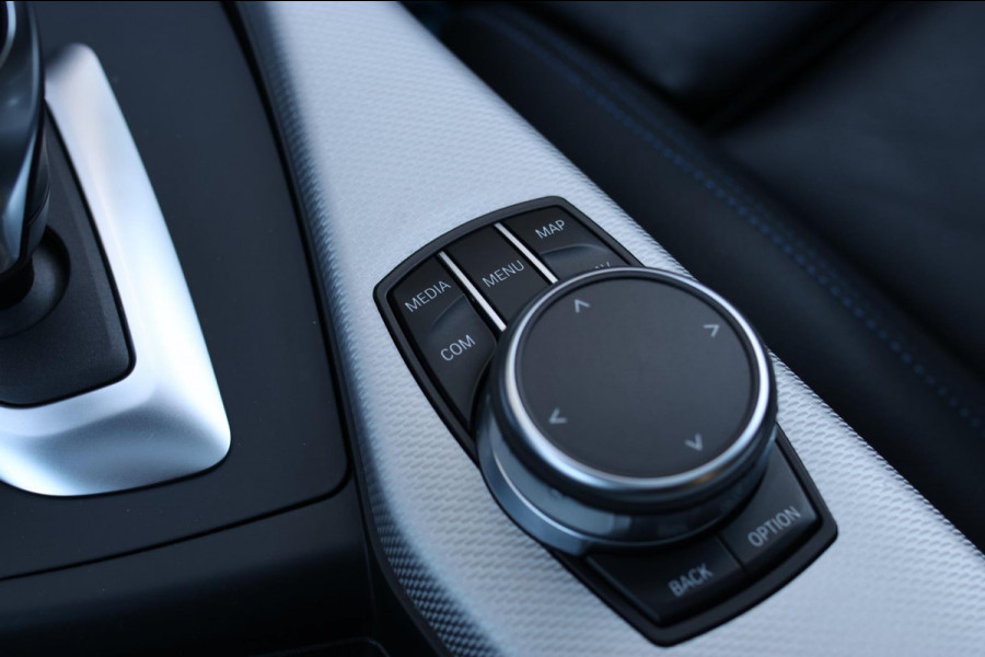 BMW 1-serie M140i xDrive LCI2 *Schuifdak*H/K*Navi Pro*1e eigenaar*