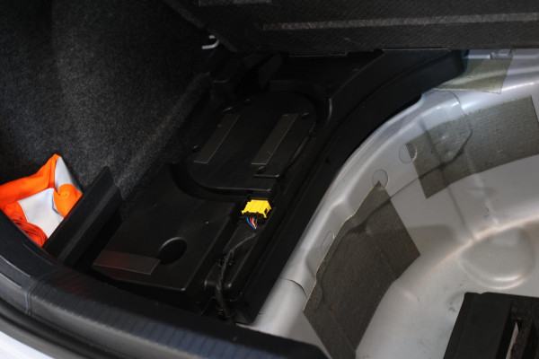 Volkswagen Polo 1.0 TSI R-Line Beats 116PK *Stoelverwarming*DAB*1e eigenaar*