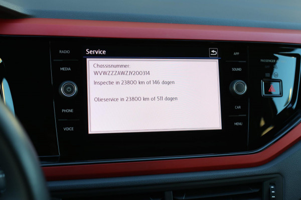 Volkswagen Polo 1.0 TSI R-Line Beats 116PK *Stoelverwarming*DAB*1e eigenaar*