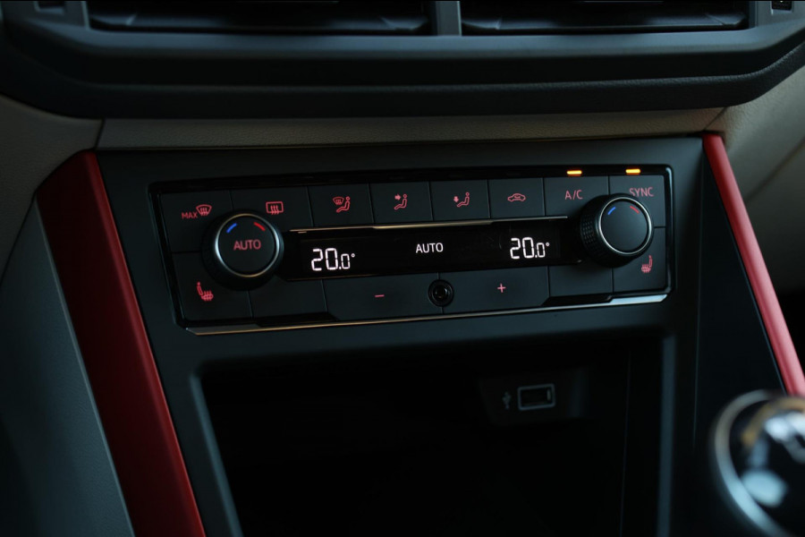 Volkswagen Polo 1.0 TSI R-Line Beats 116PK *Stoelverwarming*DAB*1e eigenaar*