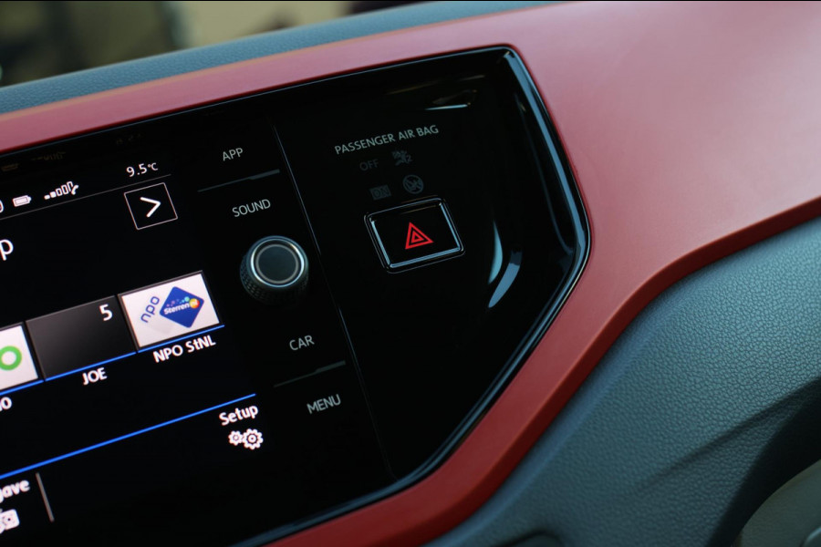 Volkswagen Polo 1.0 TSI R-Line Beats 116PK *Stoelverwarming*DAB*1e eigenaar*