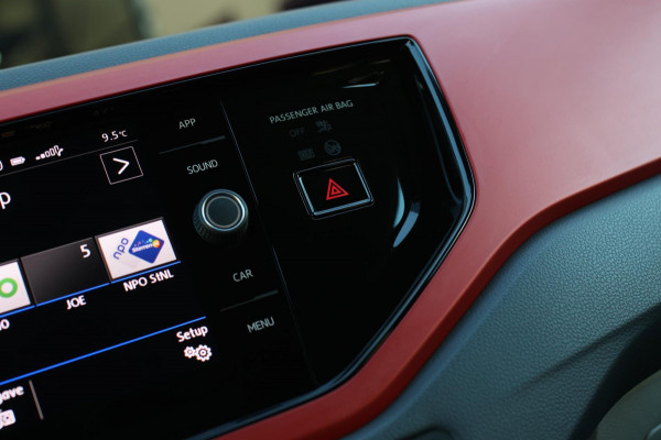 Volkswagen Polo 1.0 TSI R-Line Beats 116PK *Stoelverwarming*DAB*1e eigenaar*