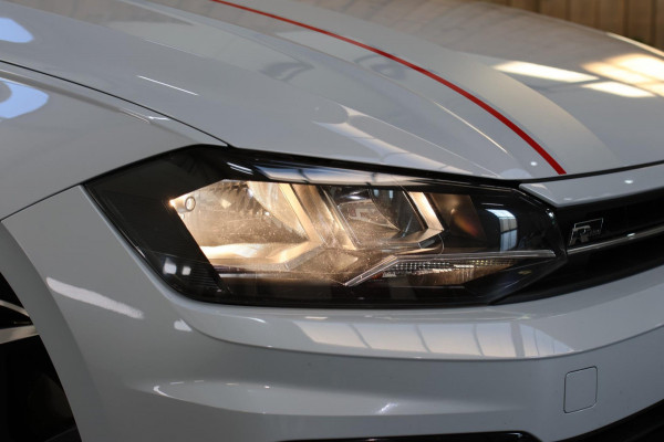 Volkswagen Polo 1.0 TSI R-Line Beats 116PK *Stoelverwarming*DAB*1e eigenaar*