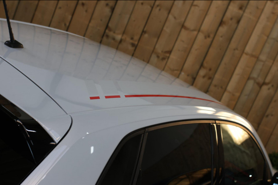 Volkswagen Polo 1.0 TSI R-Line Beats 116PK *Stoelverwarming*DAB*1e eigenaar*