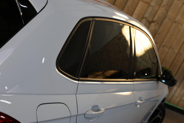 Volkswagen Polo 1.0 TSI R-Line Beats 116PK *Stoelverwarming*DAB*1e eigenaar*