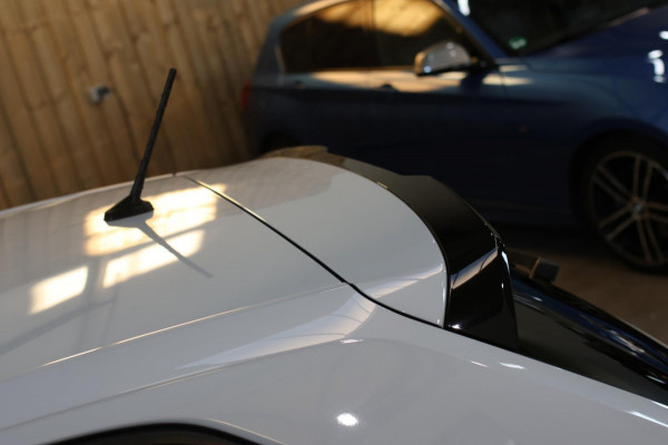 Volkswagen Polo 1.0 TSI R-Line Beats 116PK *Stoelverwarming*DAB*1e eigenaar*