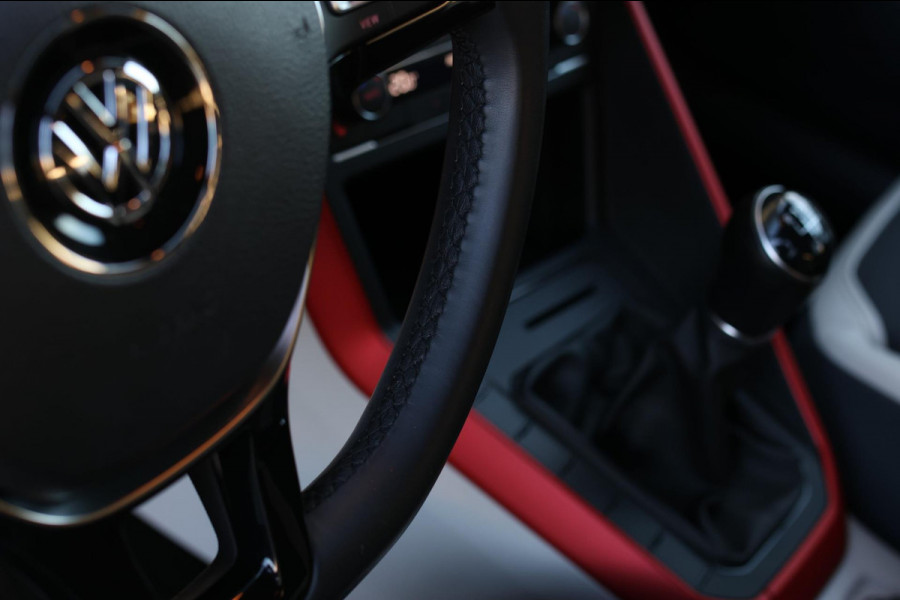 Volkswagen Polo 1.0 TSI R-Line Beats 116PK *Stoelverwarming*DAB*1e eigenaar*