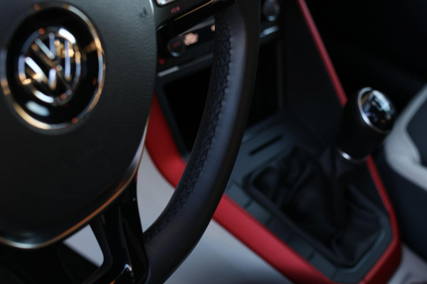 Volkswagen Polo 1.0 TSI R-Line Beats 116PK *Stoelverwarming*DAB*1e eigenaar*