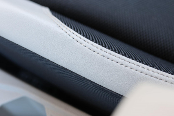 Volkswagen Polo 1.0 TSI R-Line Beats 116PK *Stoelverwarming*DAB*1e eigenaar*