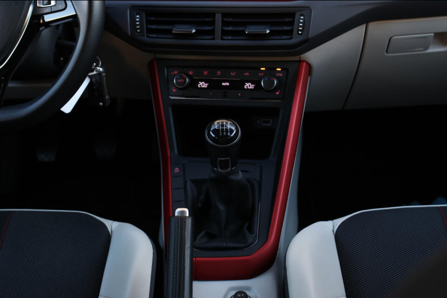 Volkswagen Polo 1.0 TSI R-Line Beats 116PK *Stoelverwarming*DAB*1e eigenaar*