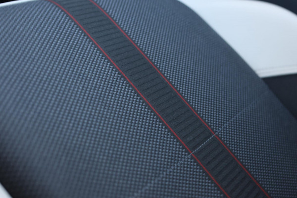 Volkswagen Polo 1.0 TSI R-Line Beats 116PK *Stoelverwarming*DAB*1e eigenaar*