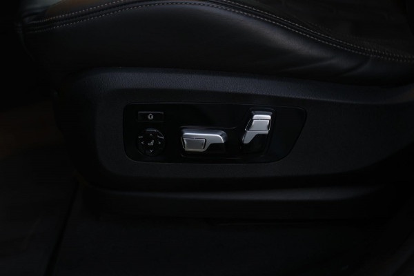 BMW X5 XDrive50e M-Sport Pro *Pano*M-Stoelen*H/K*360 Camera*Soft-Close*