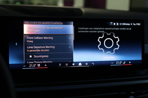 BMW X5 XDrive50e M-Sport Pro *Pano*M-Stoelen*H/K*360 Camera*Soft-Close*