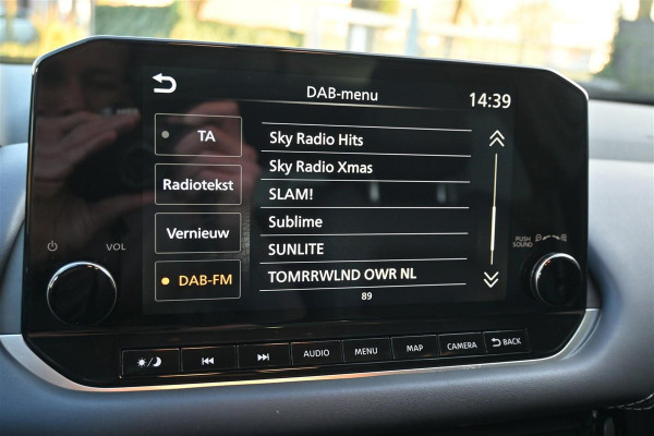 Nissan QASHQAI 1.3 MHEV Xtronic 1stEdition Pano ProPilot H-Leder '21