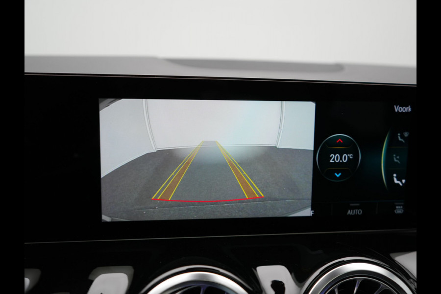Mercedes-Benz B-Klasse 250 e AMG Limited 218pk PHEV | Panodak | Camera | Night Pakket | Alcantara Sportstoelen Verwarmd | Apple Carplay | Widescreen Cockpit | Navigatie | Lane Assist | Virtual | DAB |