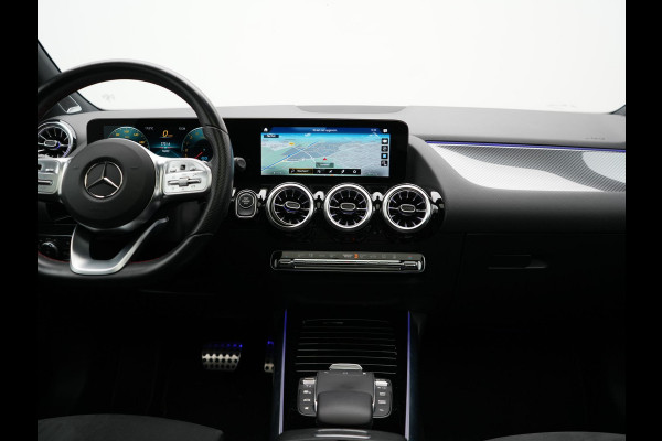 Mercedes-Benz B-Klasse 250 e AMG Limited 218pk PHEV | Panodak | Camera | Night Pakket | Alcantara Sportstoelen Verwarmd | Apple Carplay | Widescreen Cockpit | Navigatie | Lane Assist | Virtual | DAB |