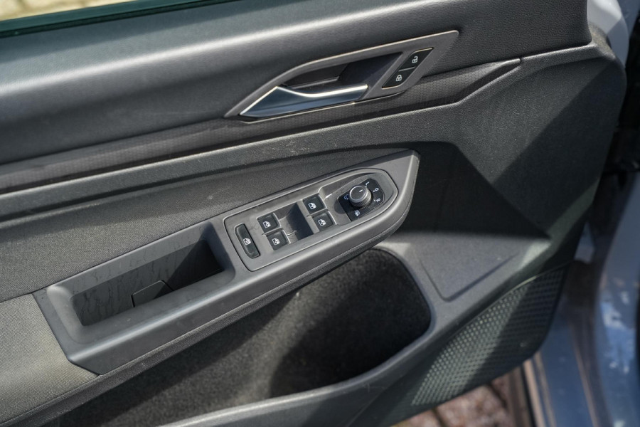 Volkswagen Golf 2.0 TDI GTD Panoramadak IQ Light Harman/Kardon Keyless 19''LM Nardo Grey