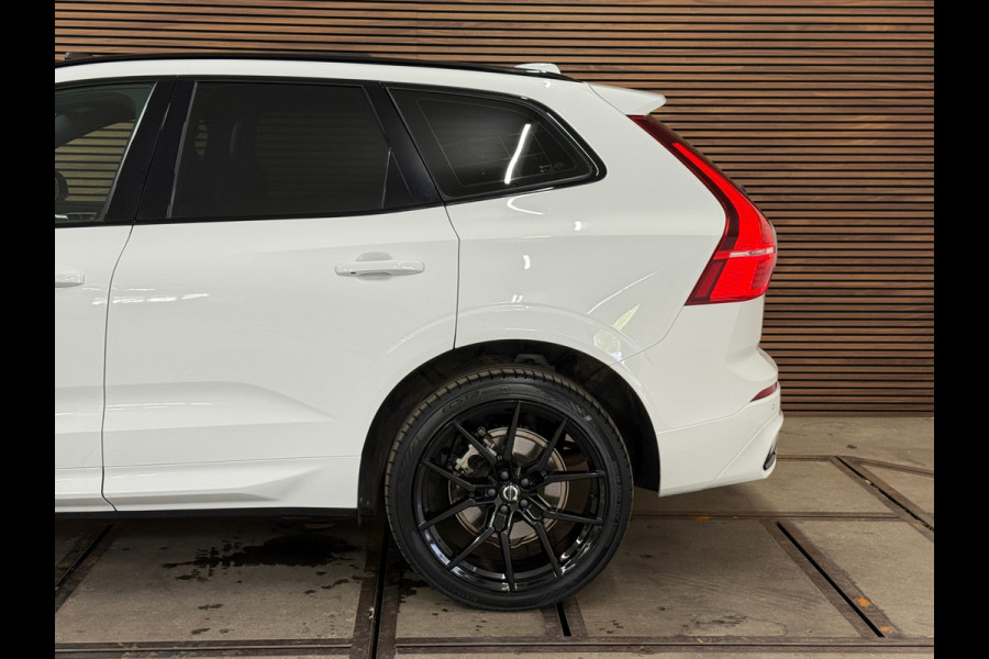 Volvo XC60 2.0 T6 Ultimate Dark R-Design Plug-in | Facelift | 21 Inch | Pano | Leder