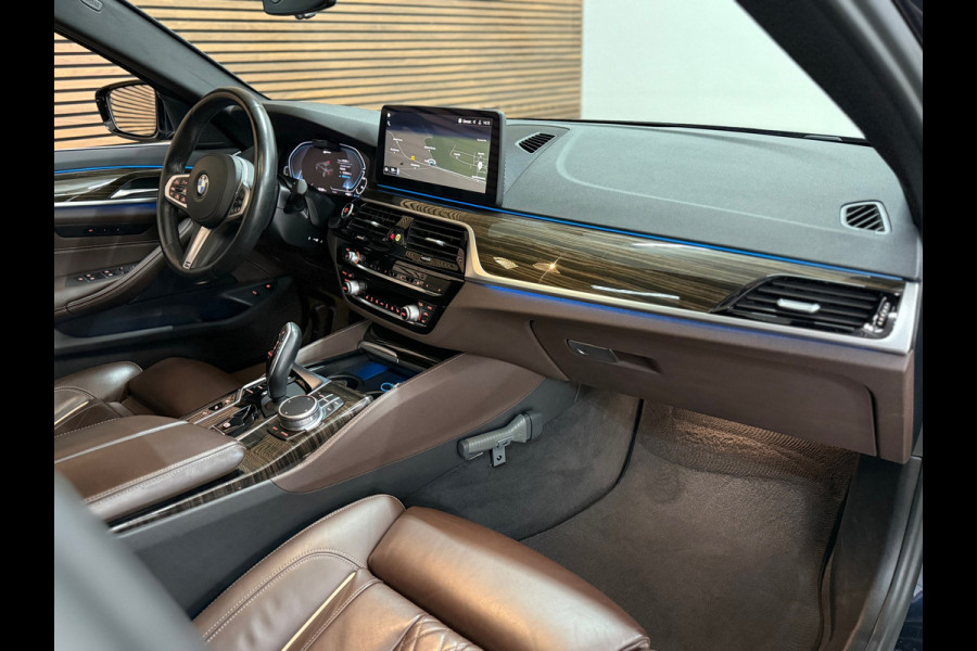 BMW 5 Serie 530e High Executive M-Sport Shadow Line | Laser | LCI | Pano | Drive Assist Prof | 19' inch