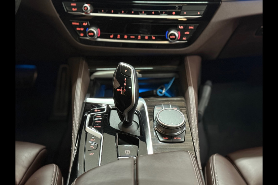 BMW 5 Serie 530e High Executive M-Sport Shadow Line | Laser | LCI | Pano | Drive Assist Prof | 19' inch