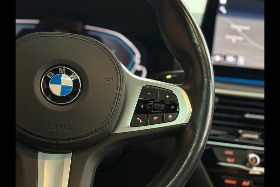 BMW 5 Serie 530e High Executive M-Sport Shadow Line | Laser | LCI | Pano | Drive Assist Prof | 19' inch