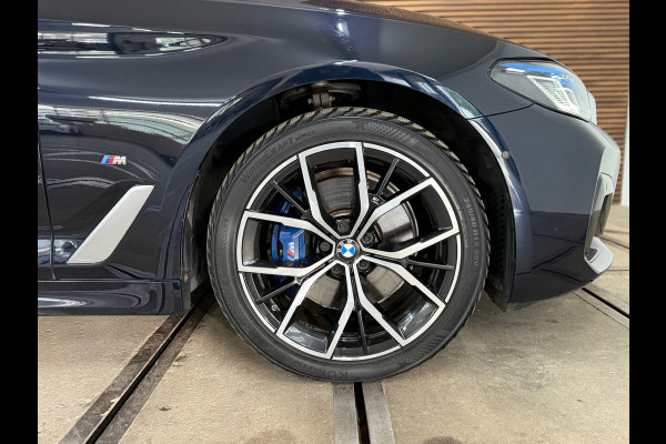 BMW 5 Serie 530e High Executive M-Sport Shadow Line | Laser | LCI | Pano | Drive Assist Prof | 19' inch