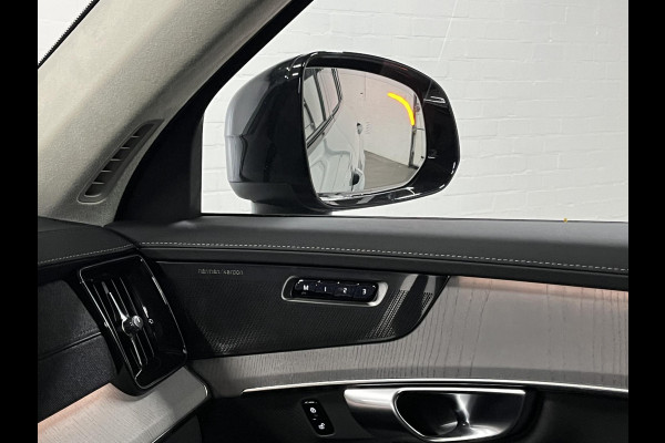 Volvo XC90 2.0 T8 Plug-in hybrid AWD Ultra Dark Luchtvering | Open dak | Massage | Adapt. cruise | Head-up | Stoelventilatie/-verwarming